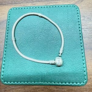 Pandora Moments Barrel Clasp bracelet